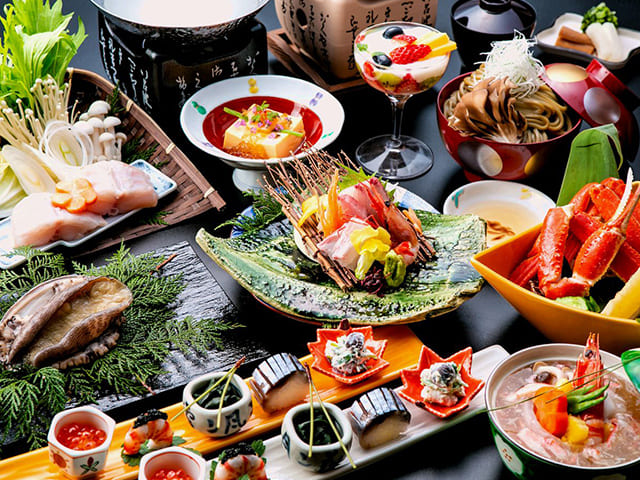 季節限定【カニ×ふぐ×活あわび】秋冬人気★きときと夢会席★オトクな別注オプションで「丸ごと1杯蟹」に変更可